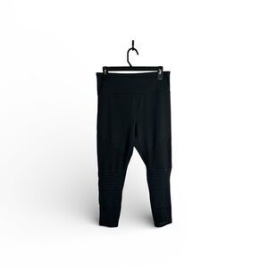 Zyia Women’s Size 12 High Rise Cropped Leggings Black Active 4891